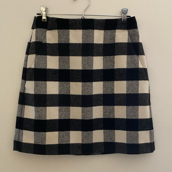 LOFT Dresses & Skirts - Never Worn LOFT Buffalo Plaid Checked Skirt